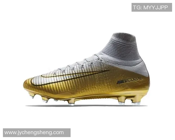 刺客足球鞋背后的传奇球星是谁 揭秘其成功的秘诀与影响力