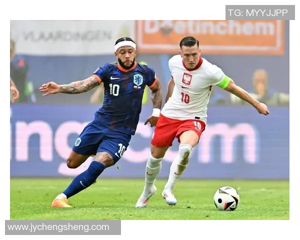 波兰足球球星表现回顾与未来发展前景分析 波兰足球球星表现回顾与未来发展前景分析