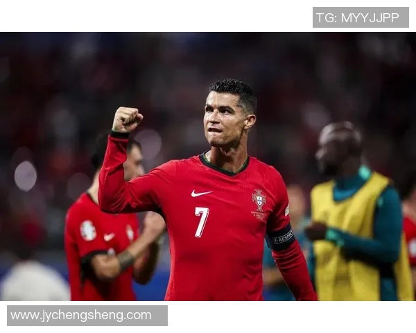 踢足球的球星真的很矮吗探讨身高对球场表现的影响 踢足球的球星真的很矮吗探讨身高对球场表现的影响