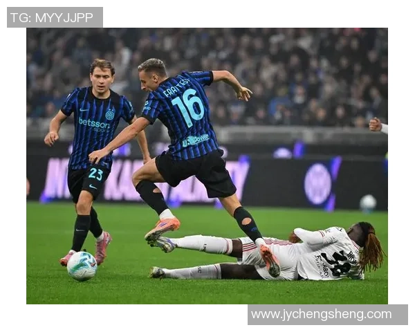 足球巨星壁纸精选全球球员精彩瞬间展示与足球文化艺术融合展示 足球巨星壁纸精选全球球员精彩瞬间展示与足球文化艺术融合展示